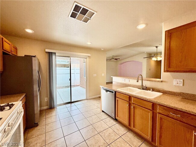 Building Photo - 8618 Lakota St