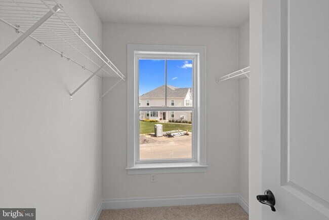 Building Photo - 46 Parry Wy