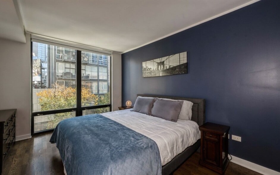 Primary Bedroom - 744 N Clark St