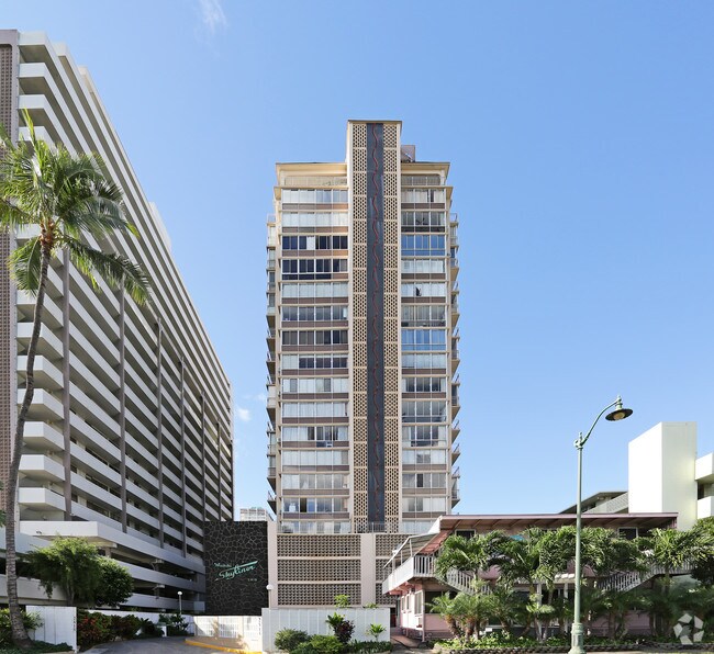 Waikiki Skyliner - Honolulu, HI | Apartment Finder