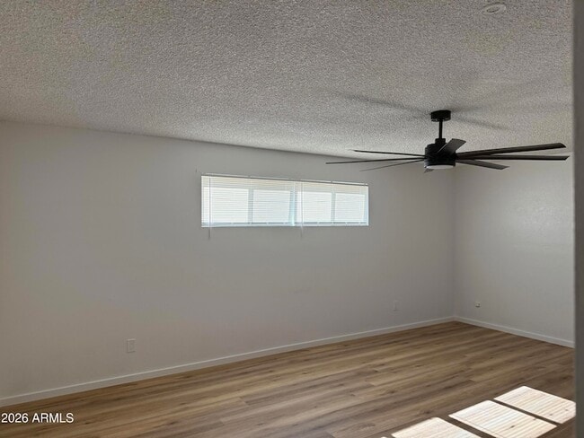 Building Photo - 503 E Loyola Dr