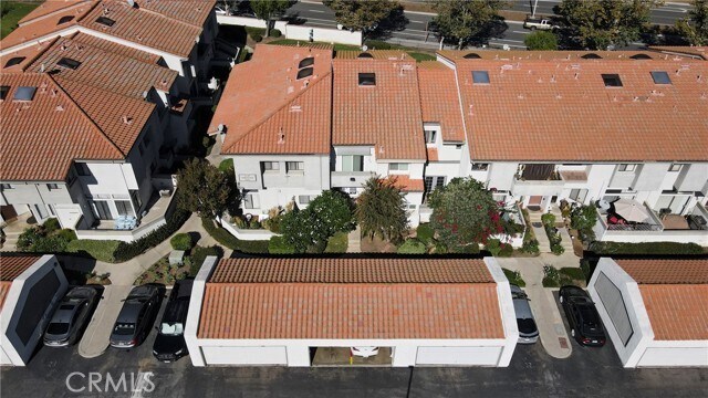Building Photo - 26 Willowcrest Ln
