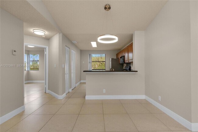 Building Photo - 10105 W Sunrise Blvd