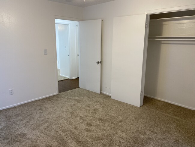 Building Photo - 510 E 28th St