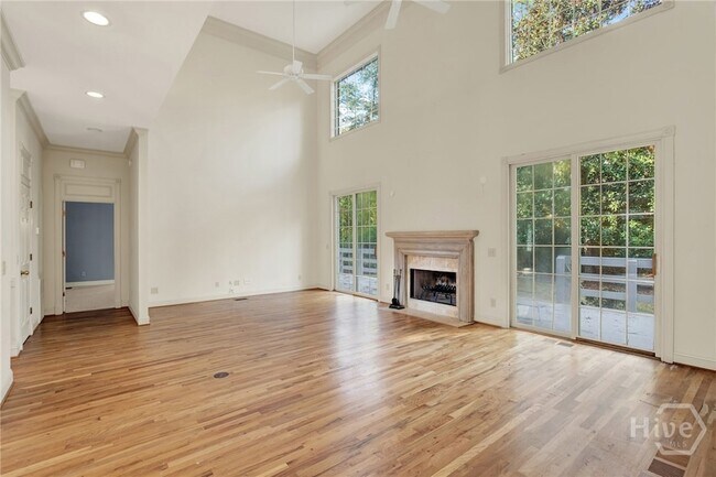 Building Photo - 2 Wakefield Pl