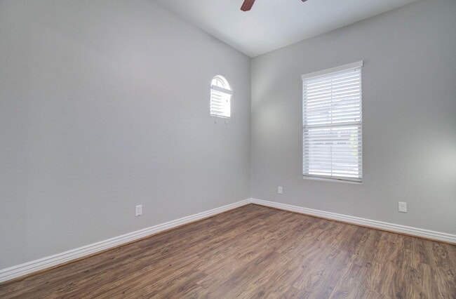 Building Photo - 4617 E Walter Way