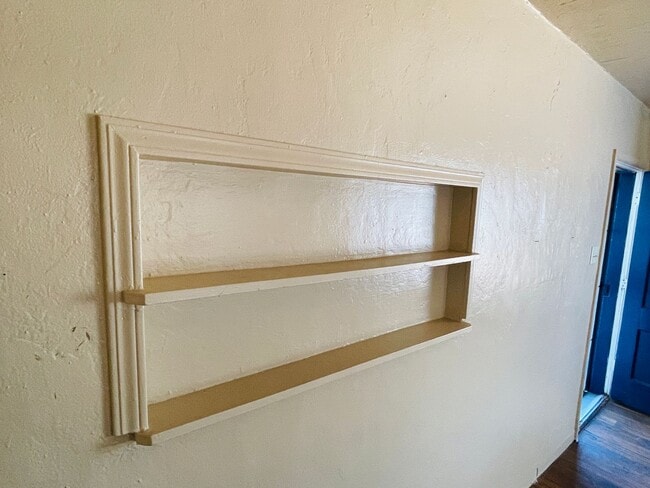 Building Photo - Casita Style Apartments In Tucson's Historical Neighborhoods!