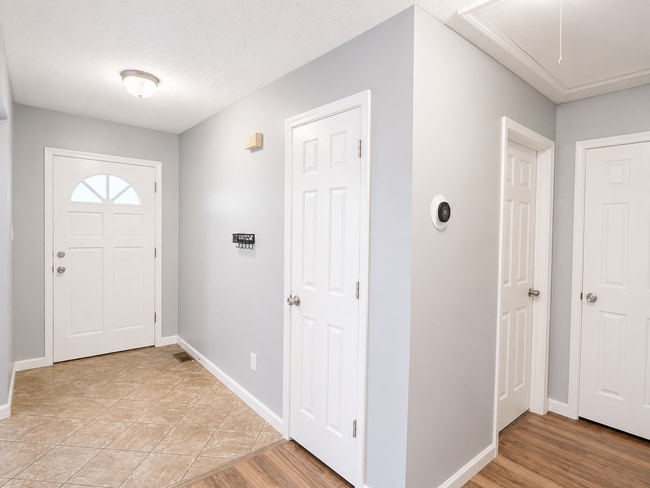 Building Photo - 157 Davidson Dr