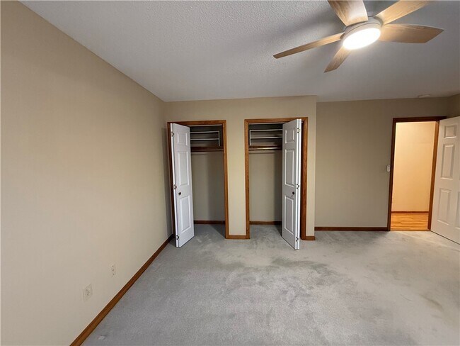 Building Photo - 250 Perry Woolbright Rd