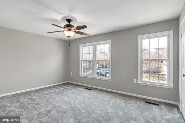Building Photo - 12109 Stallion Ct