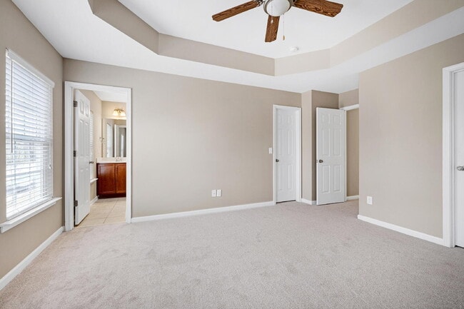 Building Photo - 1038 Ileagnes Rd