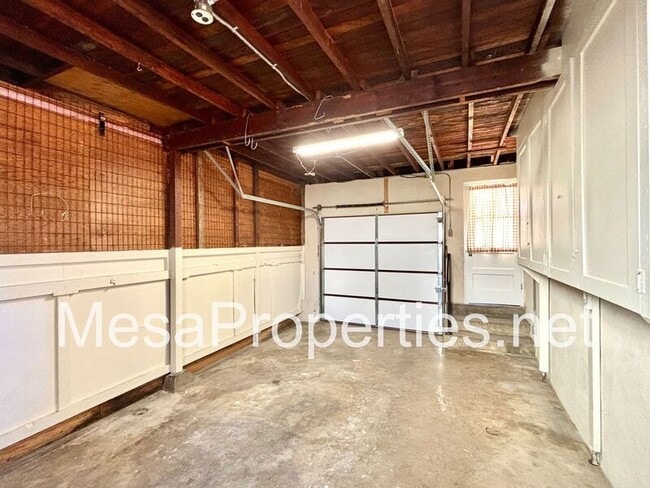 Building Photo - 661 E J St