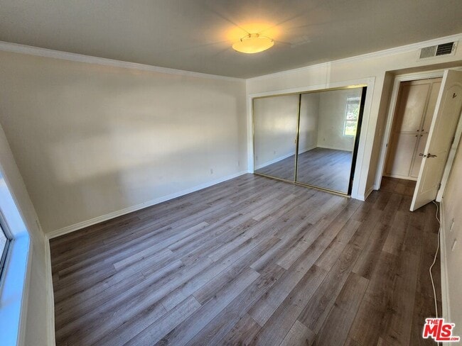 Building Photo - 11230 Peach Grove St