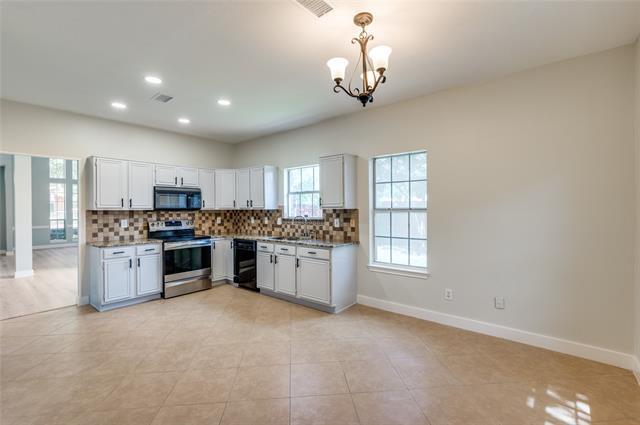 Building Photo - 7941 Flagstone St