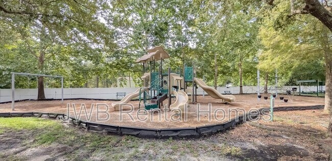 Building Photo - 6076 Maggies Cir