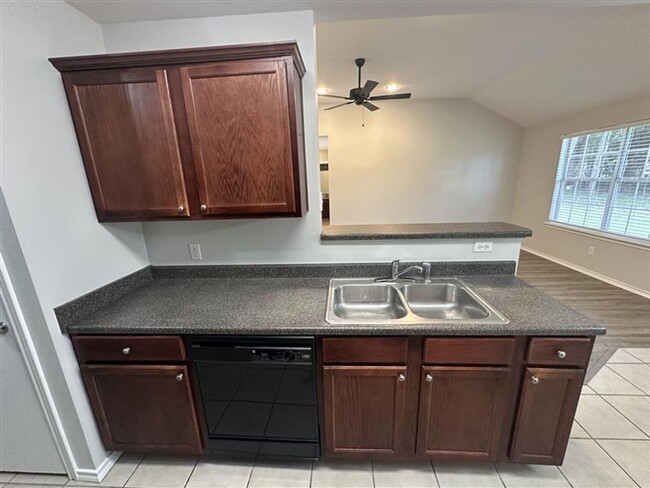 Building Photo - 17060 CR 191