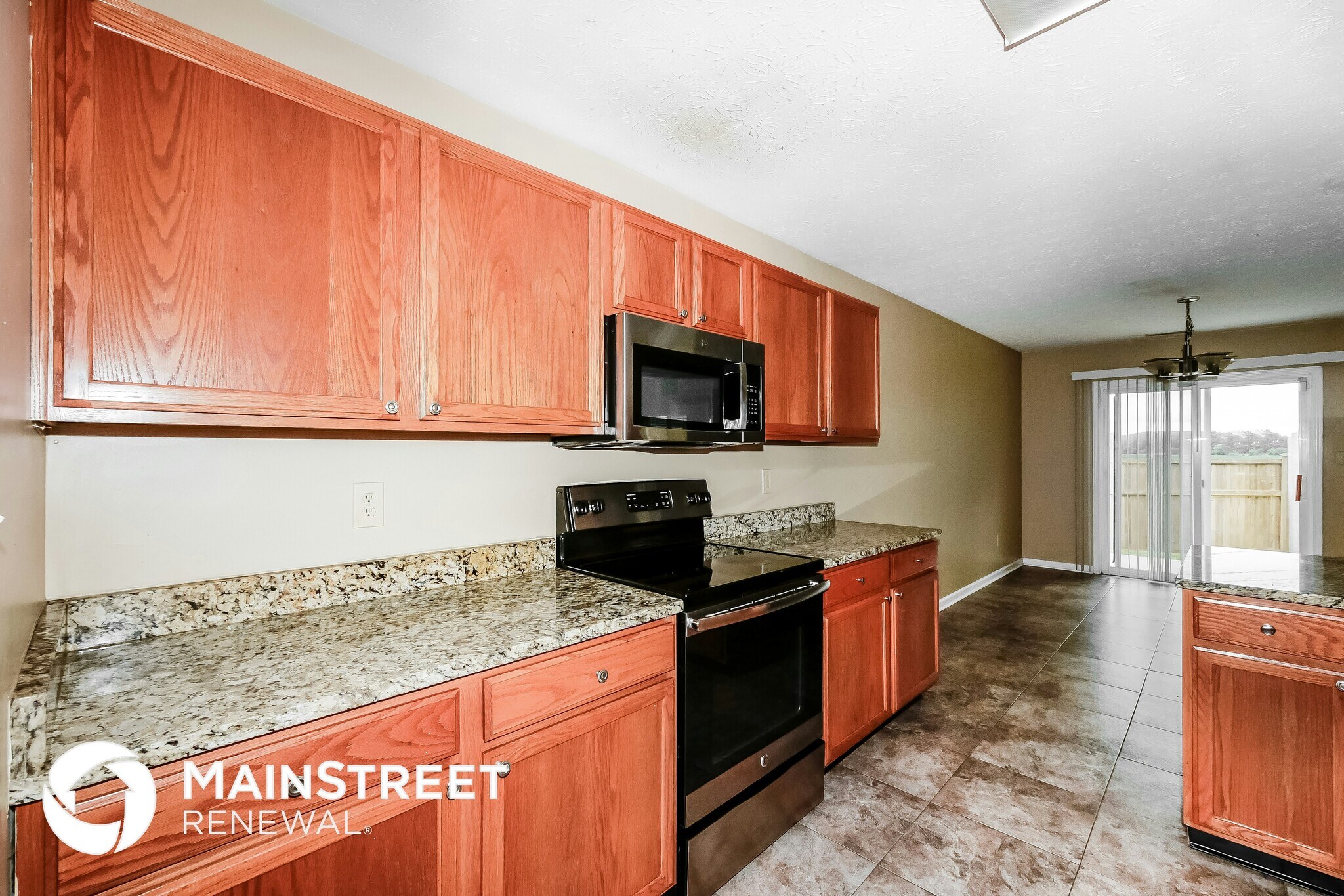 Building Photo - 2525 Grand Fir Dr