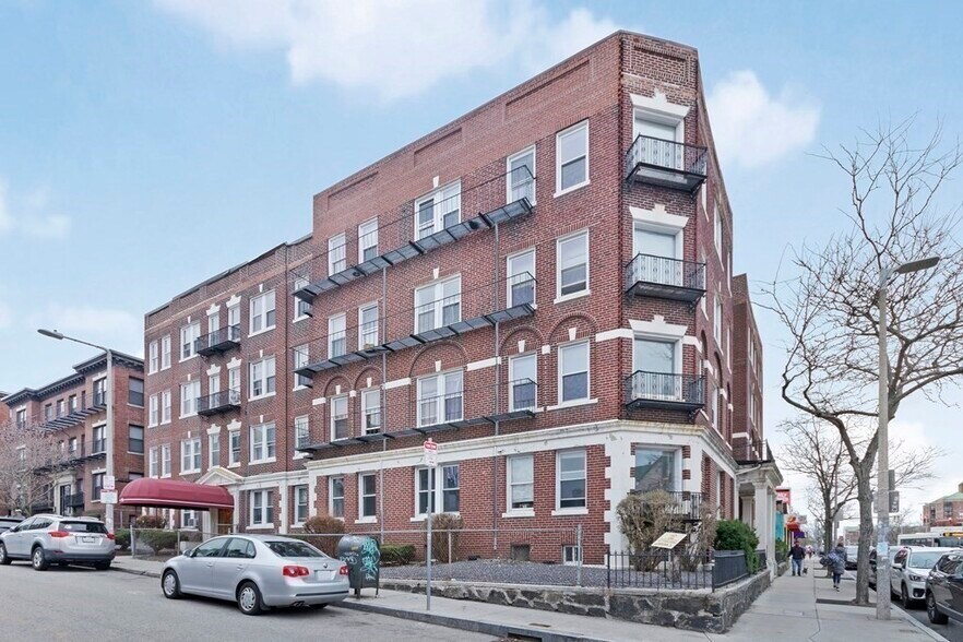 Primary Photo - 56 Park Vale Ave