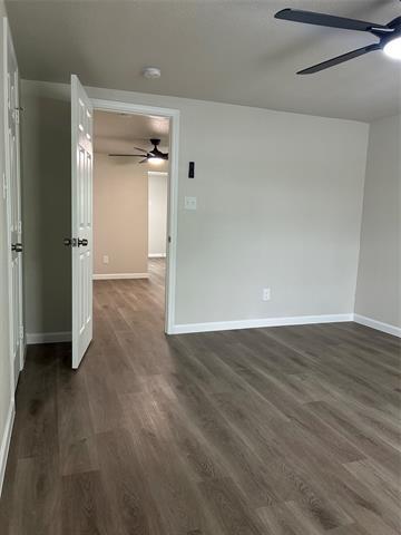 Building Photo - 407 N Justin Ave