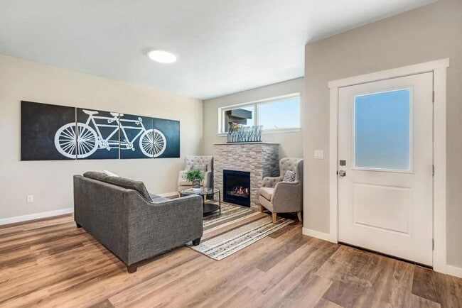 Building Photo - Beautiful Home in Highly Desired NW Redmond Neighborhood