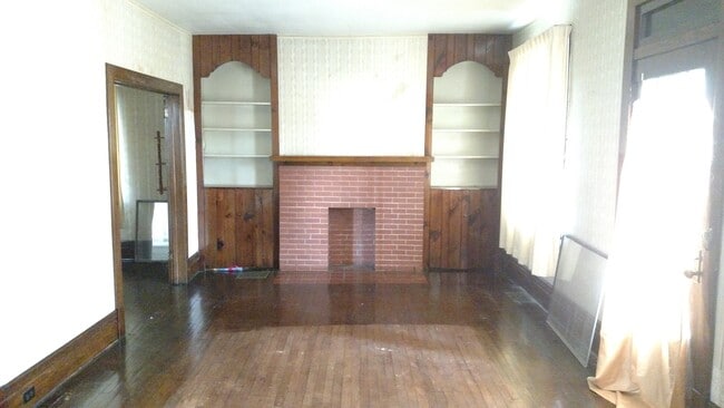 Primary Photo - 217 Connellsville St