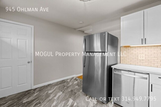 Building Photo - 945 Ohlman Ave