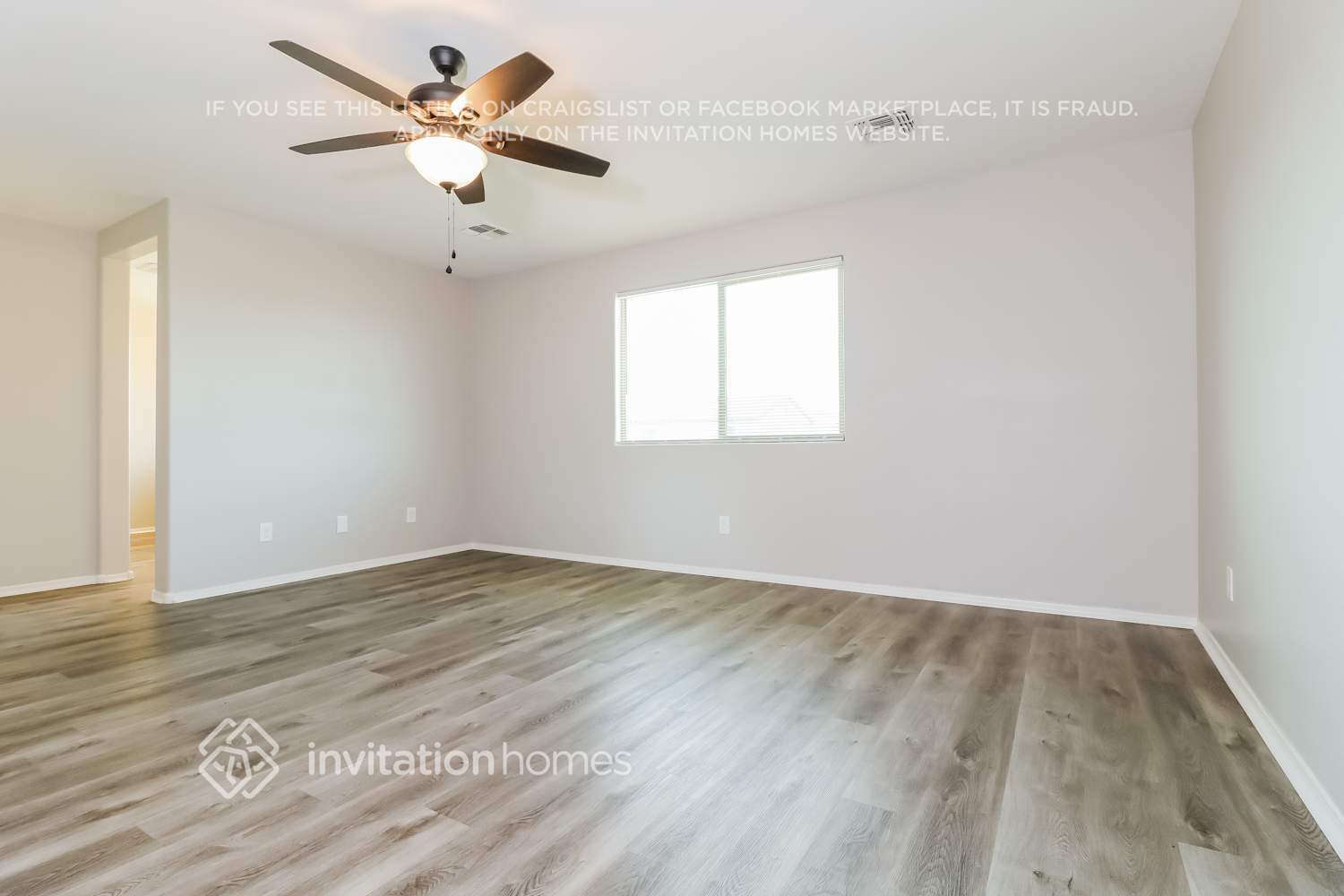 Building Photo - 10229 W Marguerite Ave