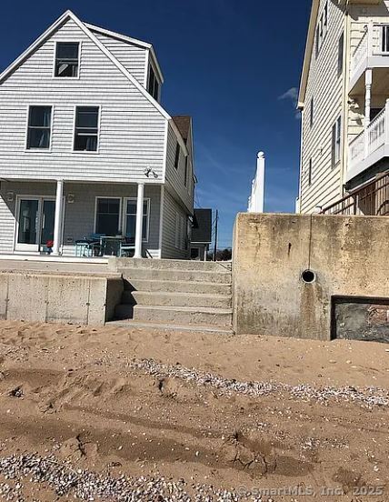 Building Photo - 210D Cosey Beach Ave