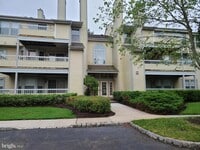 Building Photo - 308 Trinity Ct