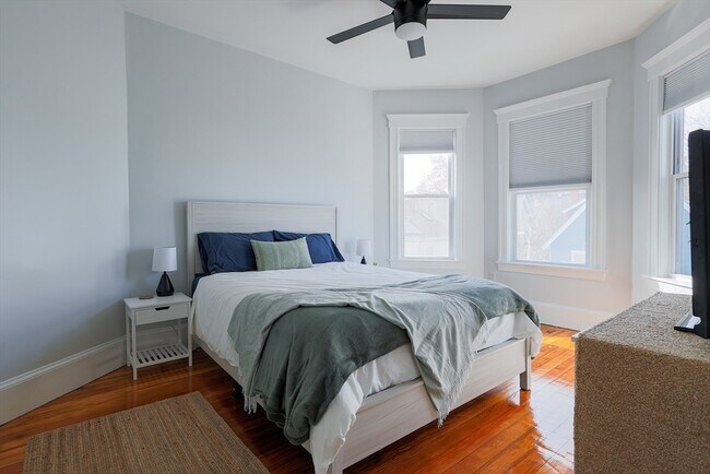 Building Photo - 7 Treadway Rd