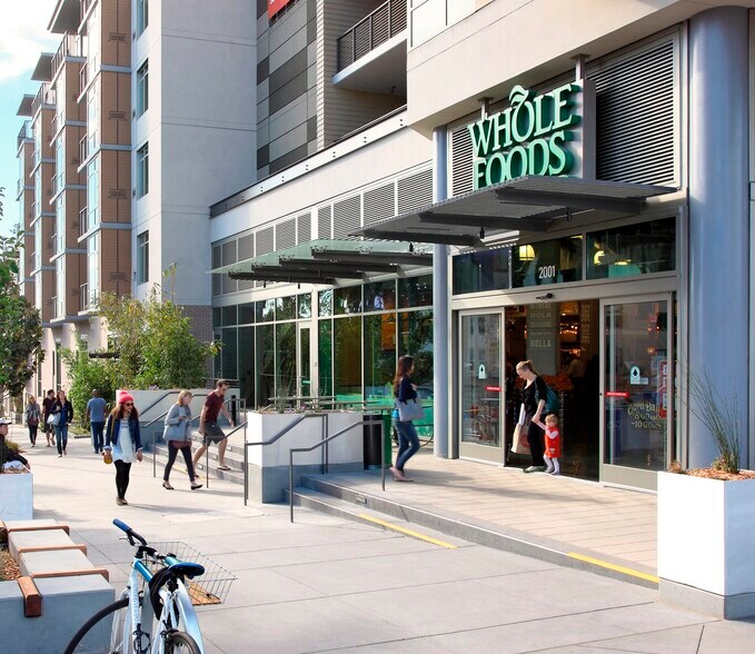 Building Photo - 651 14th St