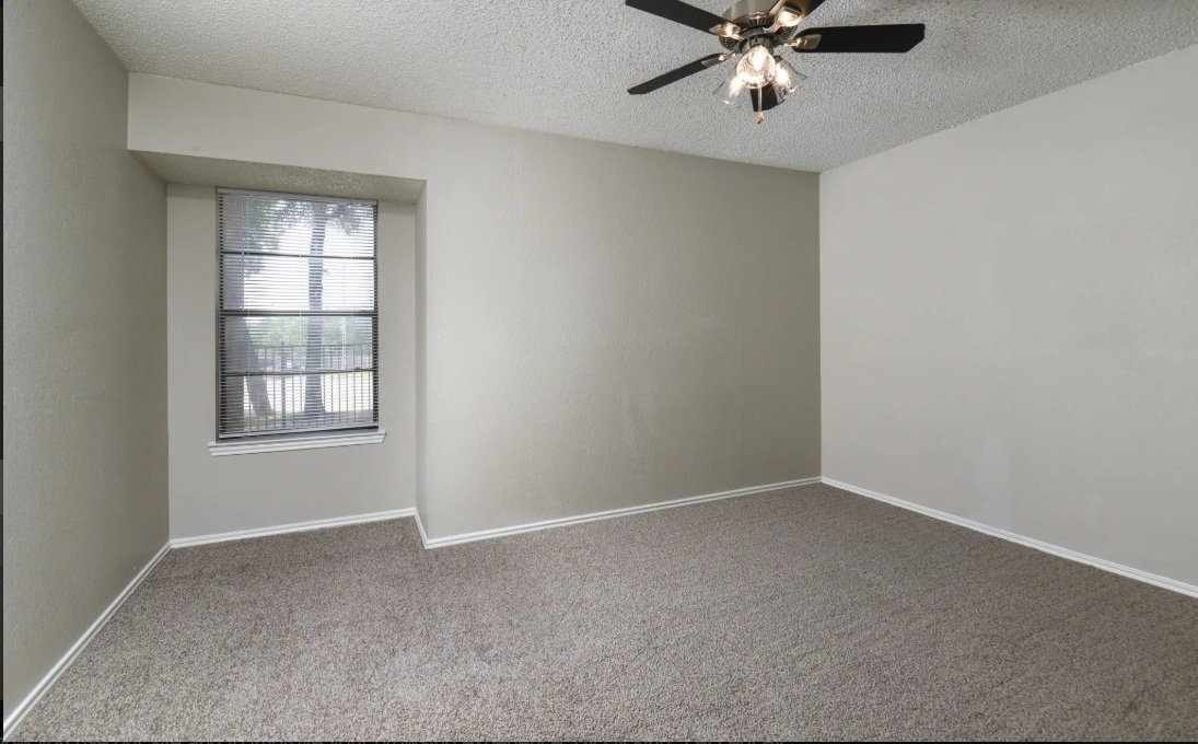 Building Photo - 600 Barwood Park