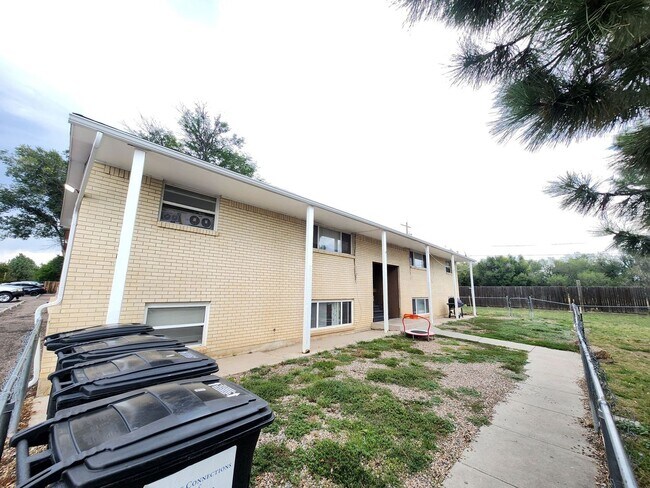 Building Photo - 7135 Alegre Cir