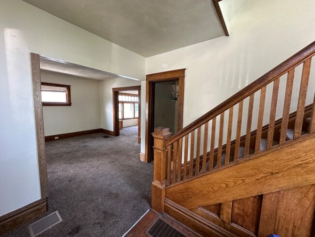 Building Photo - 110 Halls Heights Ave