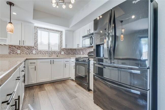 Building Photo - 2232 Chapman Hill Dr