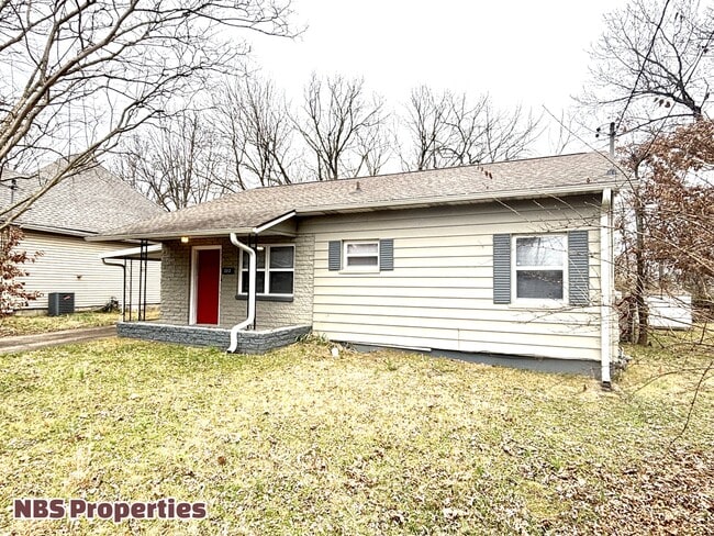 Building Photo - 2212 Harvey St