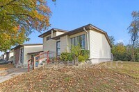 Building Photo - 805 N 70th St