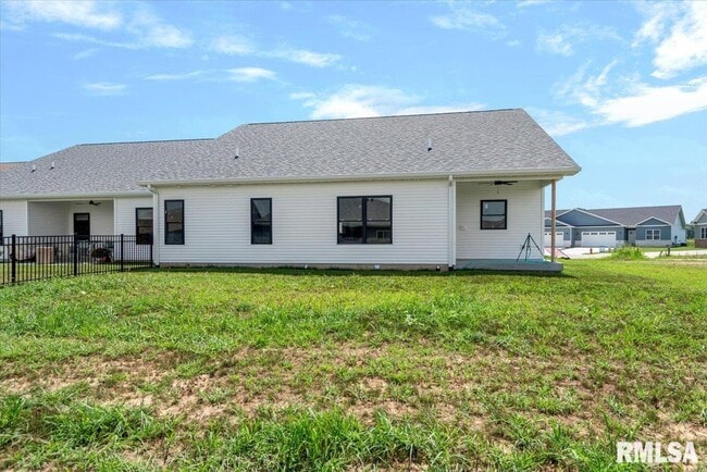 Building Photo - 4621 Eugene Ct