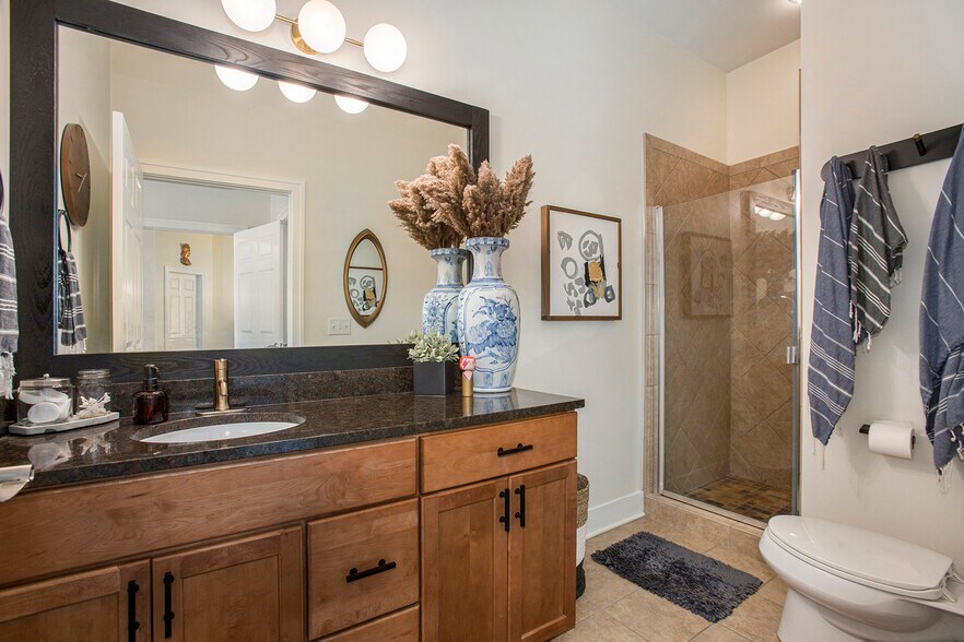 Primary Bath - 430 Union Ave NE