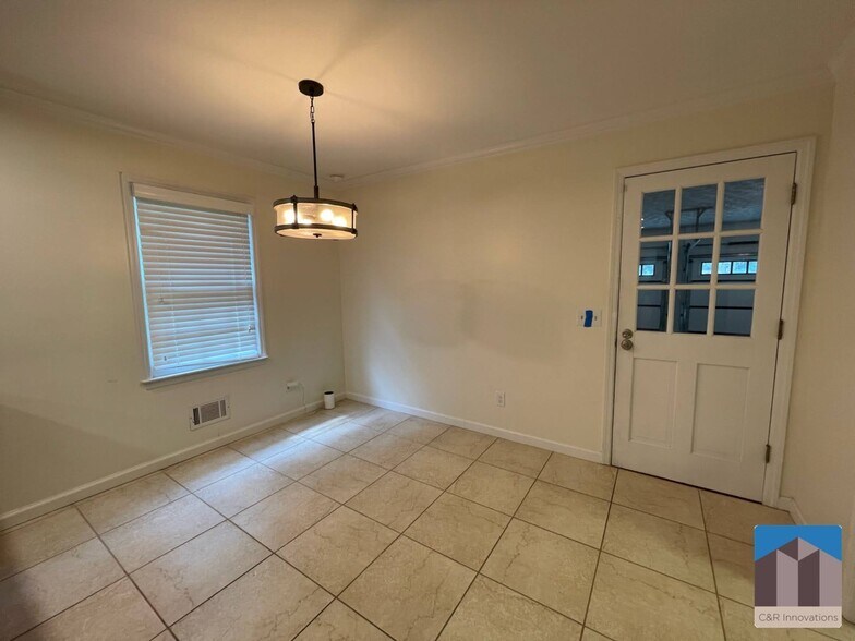 Building Photo - 1501 Eryn Cir