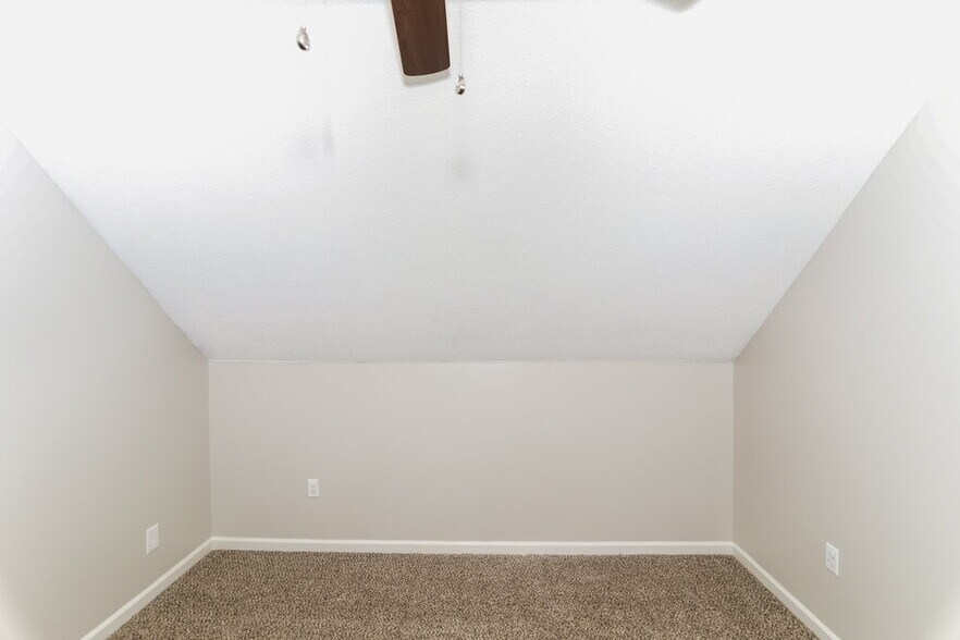 Building Photo - 6887 Delta Newberry Cove