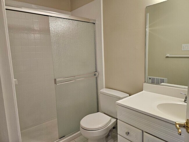 Building Photo - 1412 El Camino Real