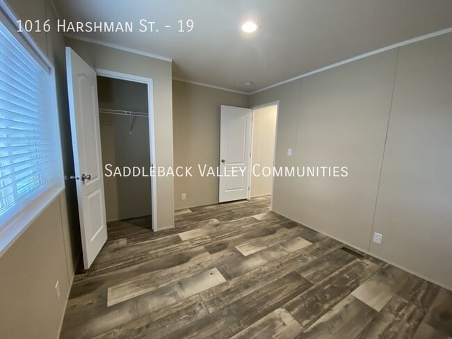 Building Photo - 1016 Harshman St