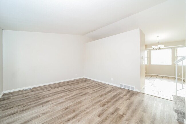 Building Photo - 1279 Morning Sun Dr