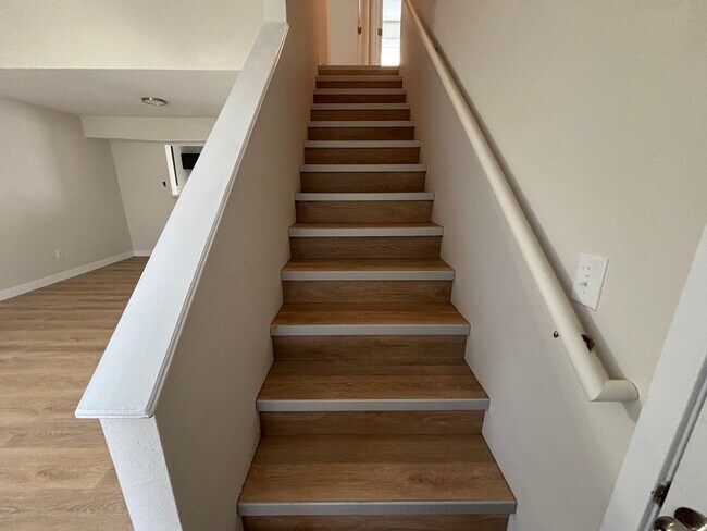 Building Photo - 1512-1514 Citadel Dr.