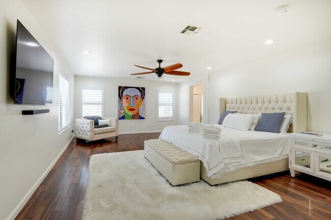 Building Photo - 17547 W Eugene Terrace