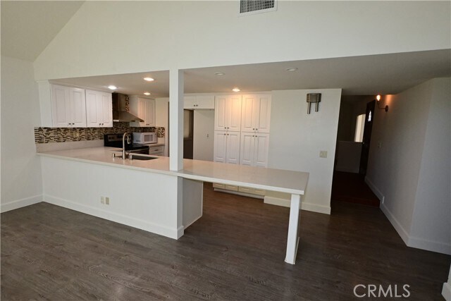 Building Photo - 9550 Avenida Monterey
