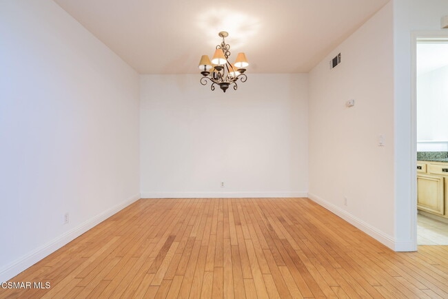 Building Photo - 637 Brademas Ct