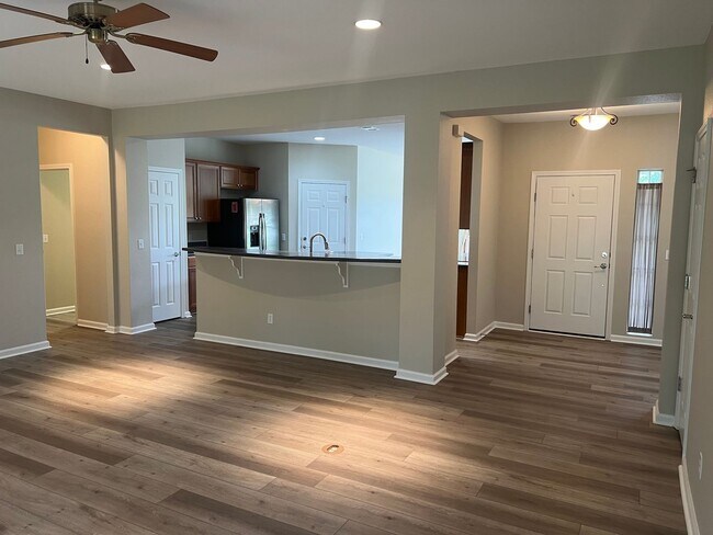 Building Photo - Lovely 3BR Ranch-Style Home in Sun City!