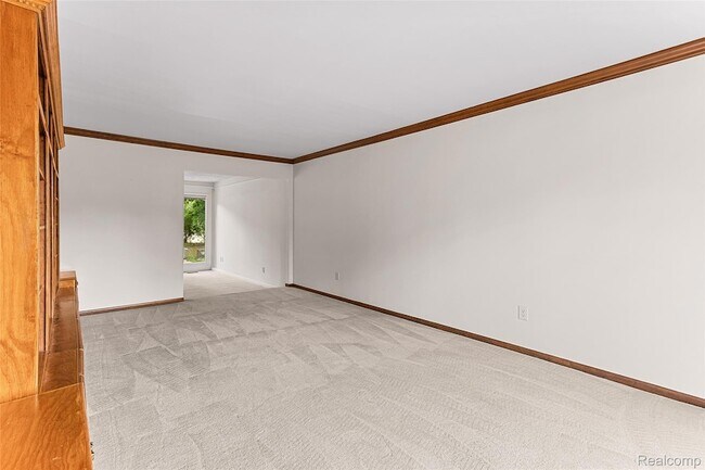 Building Photo - 3312 Palm Aire Ct